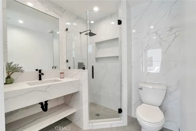 $2,390,000 | 17165 Midwood Drive, Granada Hills, CA 91344