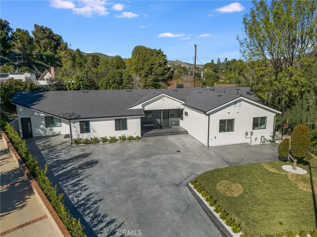 $2,390,000 | 17165 Midwood Drive, Granada Hills, CA 91344