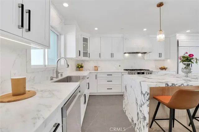 $2,390,000 | 17165 Midwood Drive, Granada Hills, CA 91344