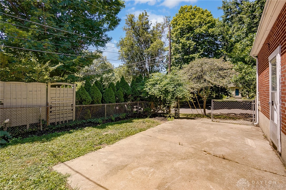 726 Devonshire Road Dayton, OH 45419 - Photo 39 of 40
