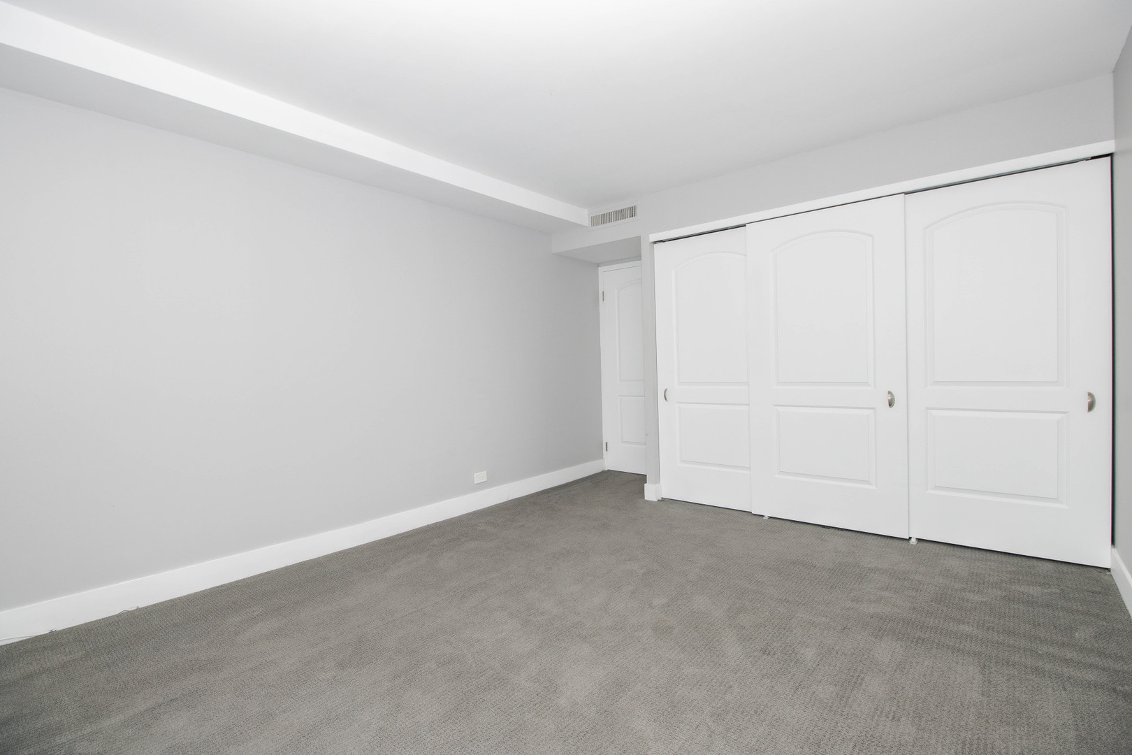 6007 North Sheridan Road, Unit 32C Chicago, IL 60660 - Photo 12 of 20