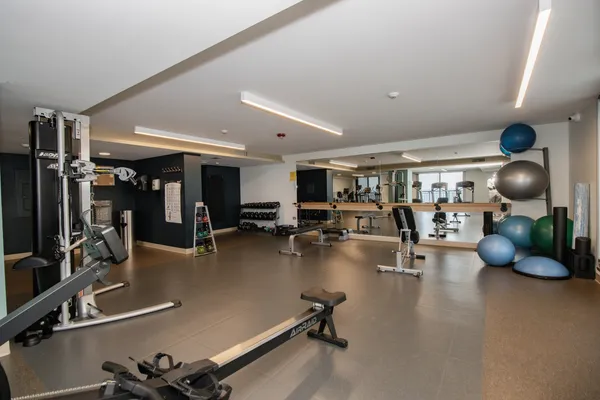 $2,750 | 6007 North Sheridan Road, Unit 32C, Chicago, IL 60660