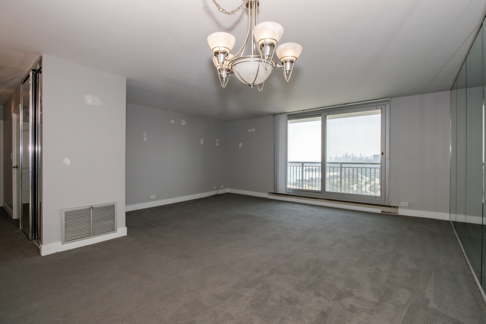 6007 North Sheridan Road, Unit 32C Chicago, IL 60660 - Photo 8 of 20