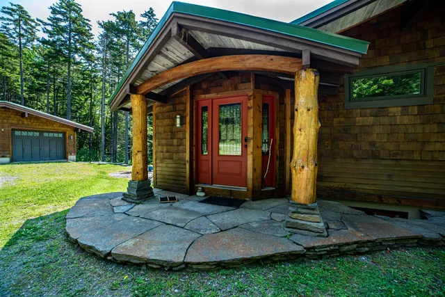 $649,000 | 28 Cheney Brook Loop, West Dover, VT 05356