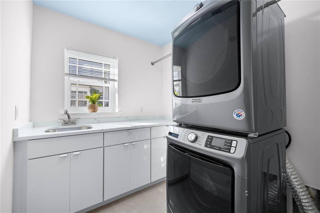 1746 Stapleton Street Sarasota, FL 34239 - Photo 41 of 77 Laundry Room