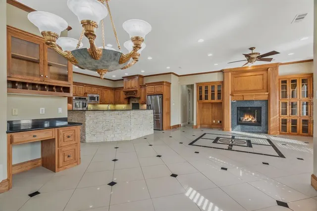 $5,200 | 3229 Fannin Lane, Grapevine, TX 76092