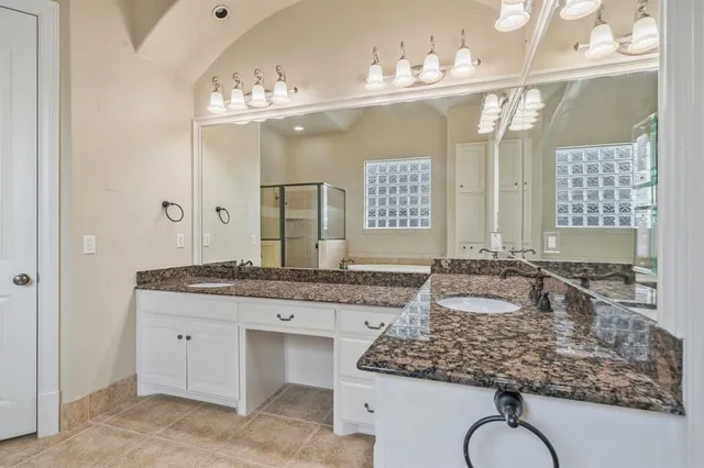 $5,200 | 3229 Fannin Lane, Grapevine, TX 76092