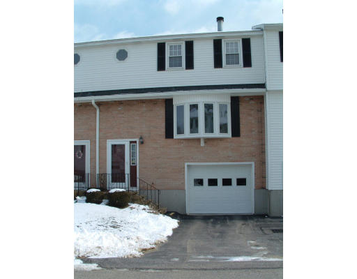 32 Lexington Road, Unit 32 Millbury, MA 01527 - Photo 1 of 5 Gallery Image 1