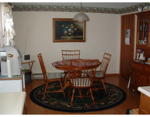 32 Lexington Road, Unit 32 Millbury, MA 01527 - Photo 4 of 5 Gallery Image 4