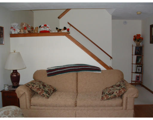 32 Lexington Road, Unit 32 Millbury, MA 01527 - Photo 5 of 5 Gallery Image 5