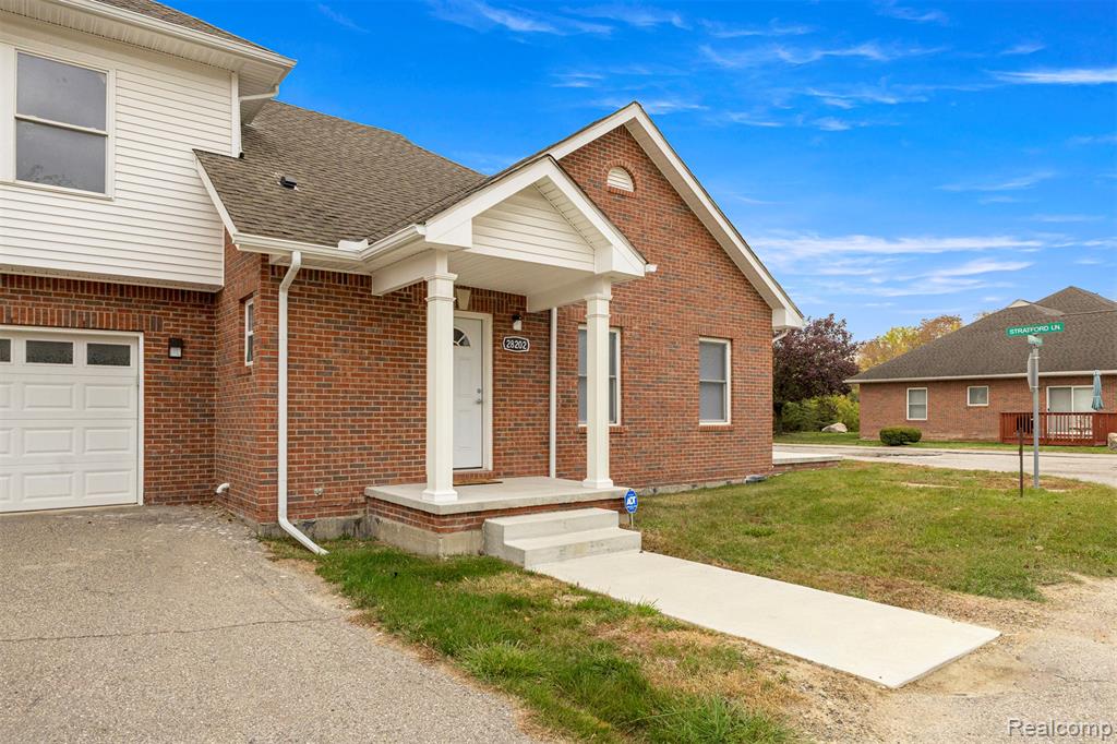 28202 Fortson Lane Inkster, MI 48141 - Photo 2 of 28