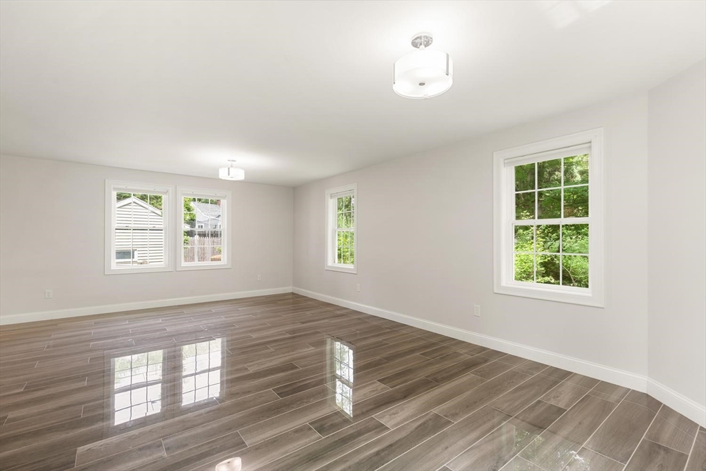 1295 Main Street Reading, MA 01867 - Photo 18 of 29