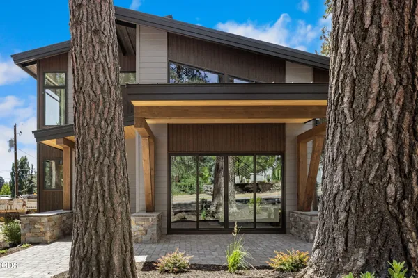 $2,495,000 | 1565 Northwest Galveston Avenue, Bend, OR 97703