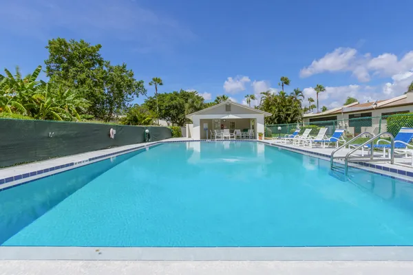 $398,900 | 517 Summerset Court, Indian Harbour Beach, FL 32937