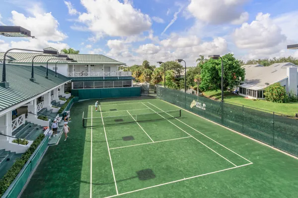$398,900 | 517 Summerset Court, Indian Harbour Beach, FL 32937