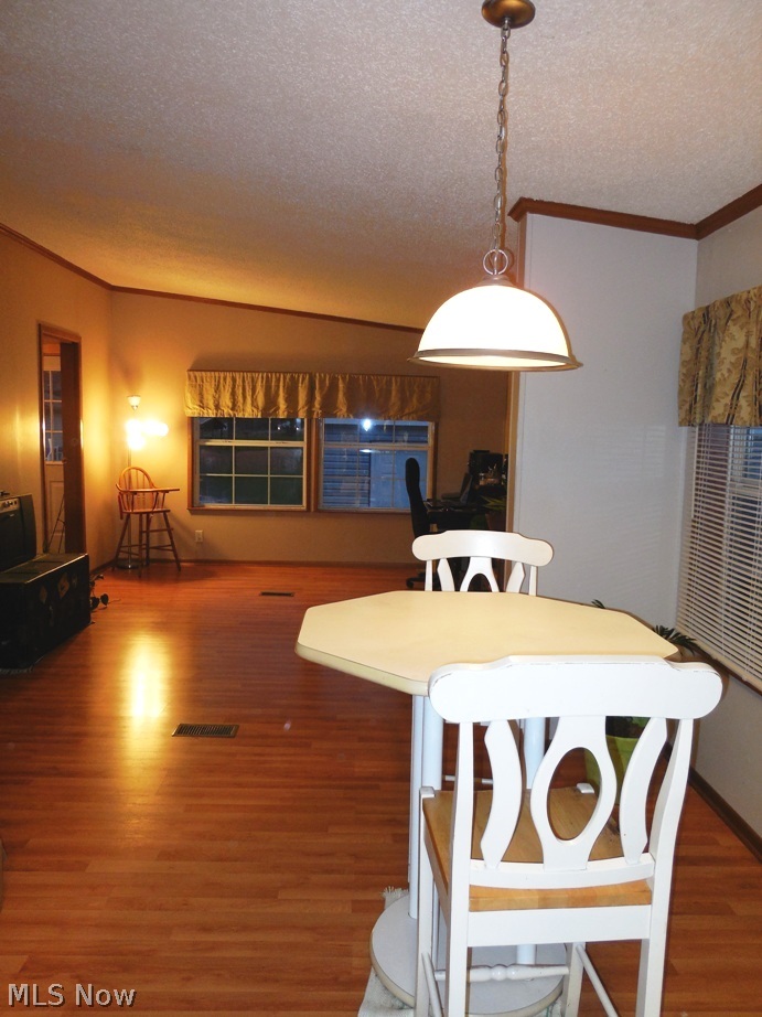 337 Housel Craft Road Cortland, OH 44410 - Photo 3 of 22 Gallery Image 3
