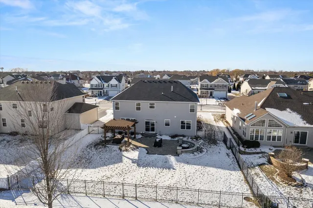 $549,900 | 509 Moorfield Avenue, North Aurora, IL 60542