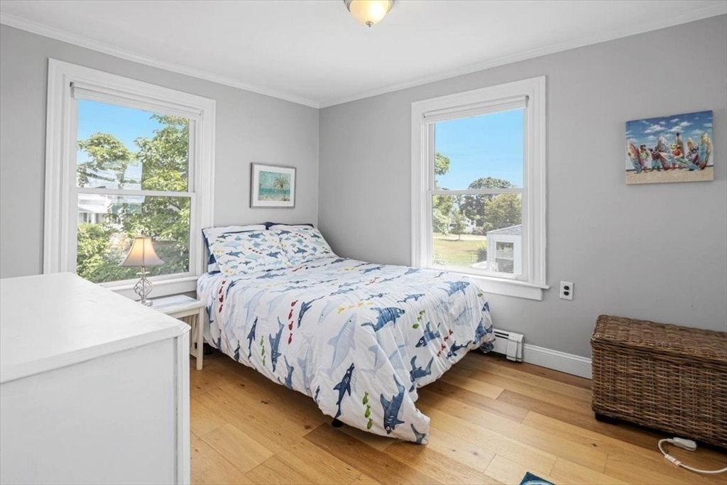 36 Sunset Avenue Hull, MA 02045 - Photo 13 of 25