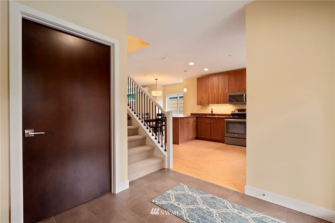 1402 194th Street Southeast, Unit 12 Bothell, WA 98012 - Photo 5 of 40 Gallery Image 5