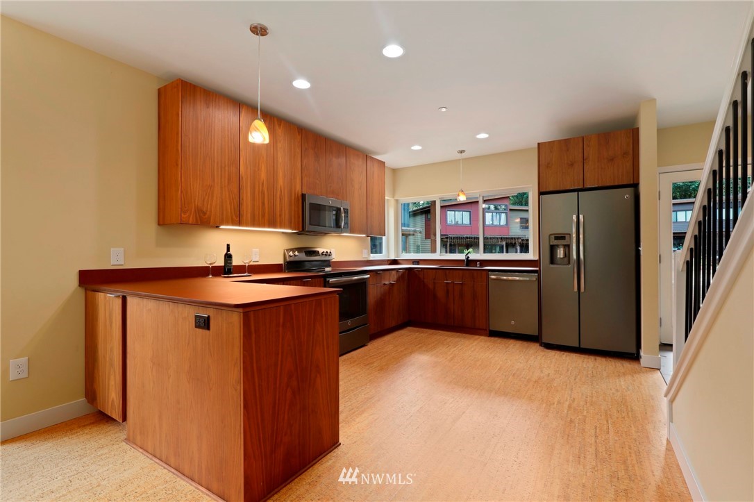 1402 194th Street Southeast, Unit 12 Bothell, WA 98012 - Photo 8 of 40 Gallery Image 8