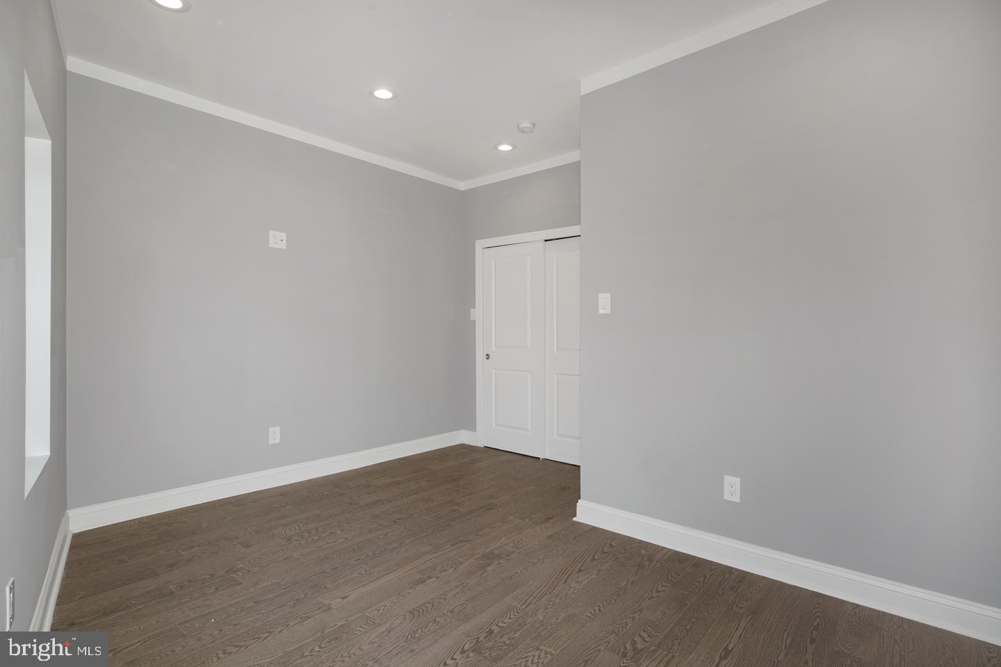 307 Sigel Street Philadelphia, PA 19148 - Photo 17 of 24