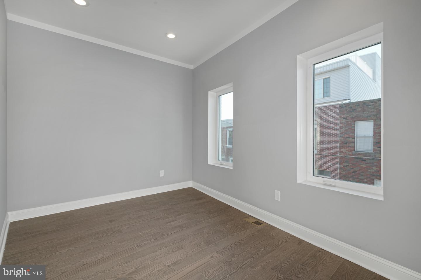 307 Sigel Street Philadelphia, PA 19148 - Photo 18 of 24