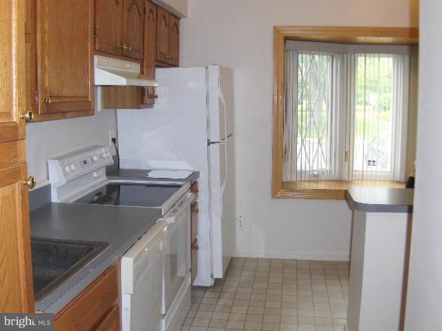 17410 Hoskinson Road Poolesville, MD 20837 - Photo 2 of 27 Kitchen