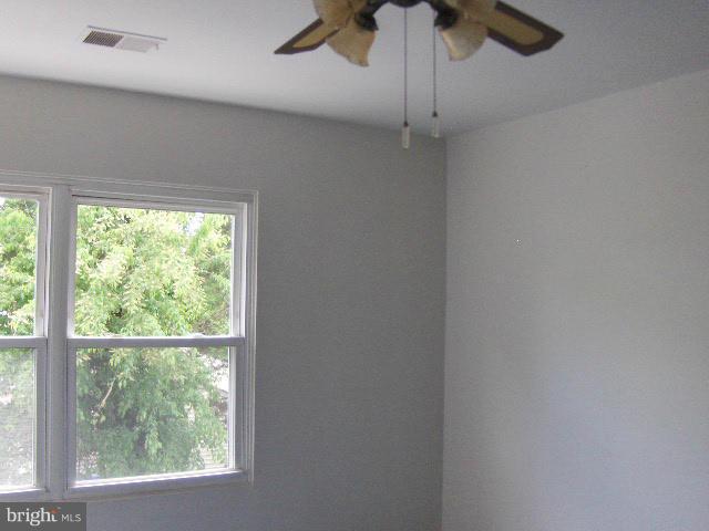 17410 Hoskinson Road Poolesville, MD 20837 - Photo 12 of 27 Bedroom (Master)