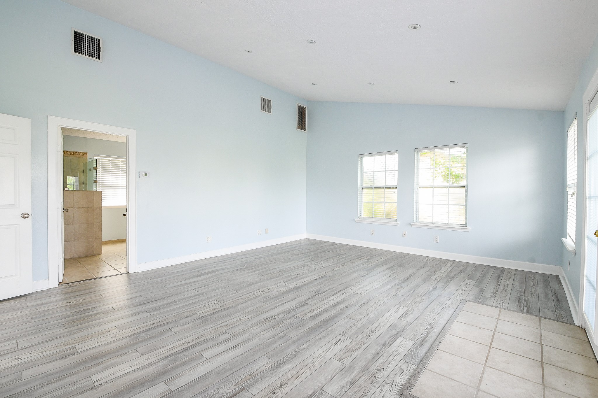 1615 Railroad Street San Leon, TX 77539 - Photo 26 of 45