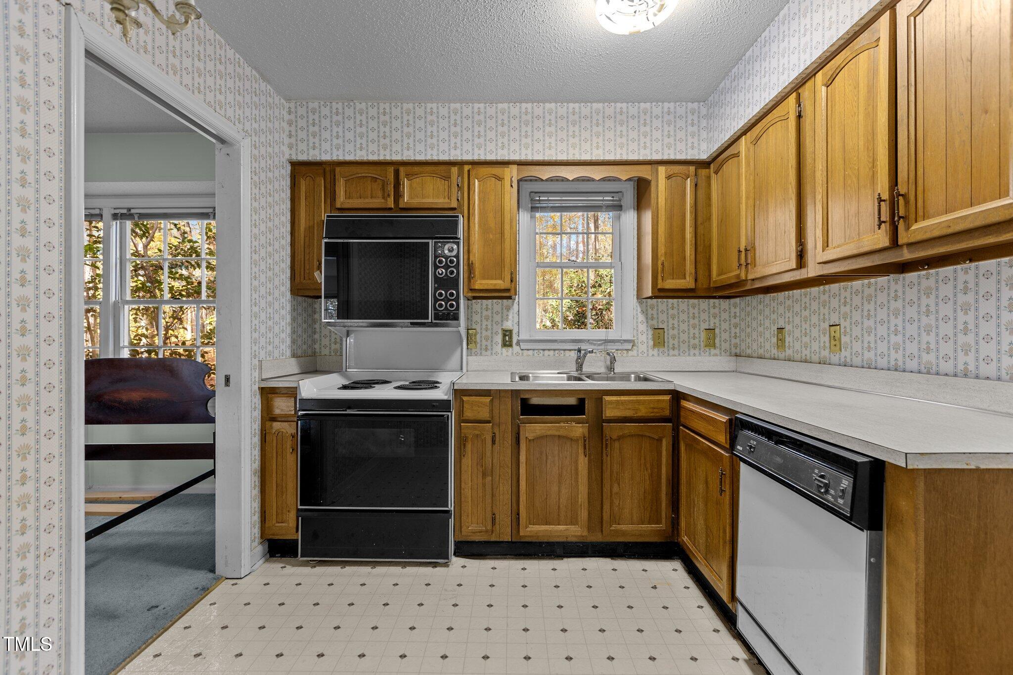 2438 Springview Trail Chapel Hill, NC 27514 - Photo 19 of 27 24-web-or-mls-IMGL8792