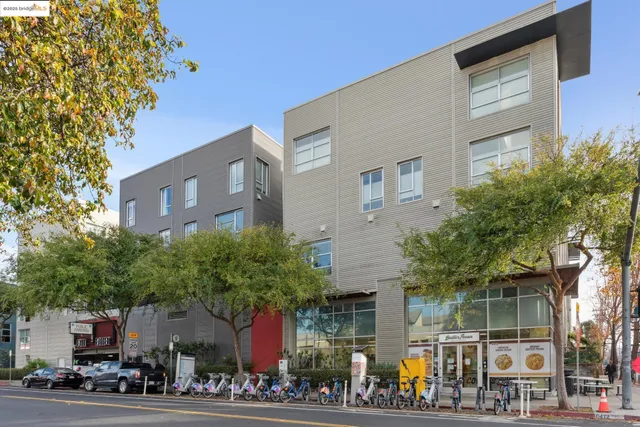 $379,000 | 6466 Hollis Street, Unit 248, Emeryville, CA 94608