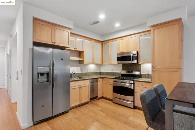 $379,000 | 6466 Hollis Street, Unit 248, Emeryville, CA 94608