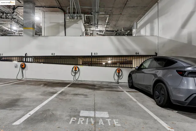 $379,000 | 6466 Hollis Street, Unit 248, Emeryville, CA 94608