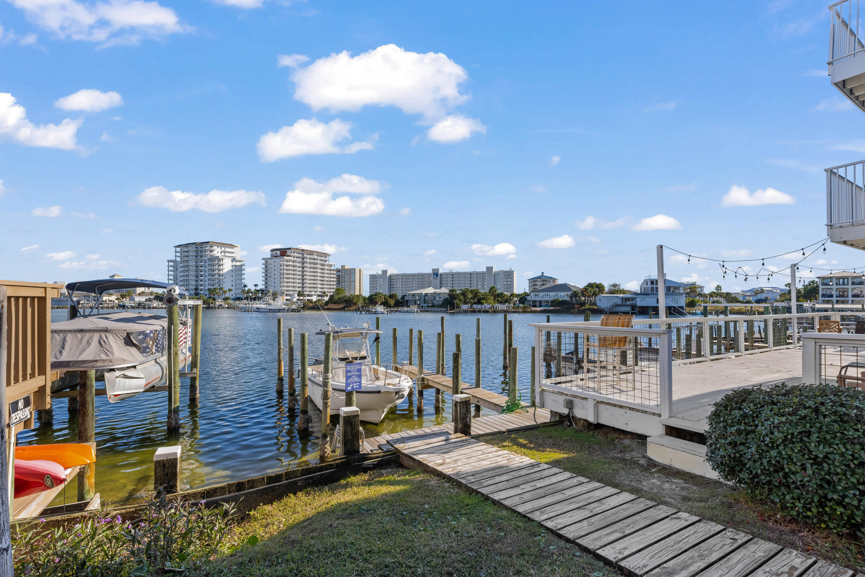 22 Moreno Point Road, Unit 3 Destin, FL 32541 - Photo 43 of 44 22 Moreno Pt #3