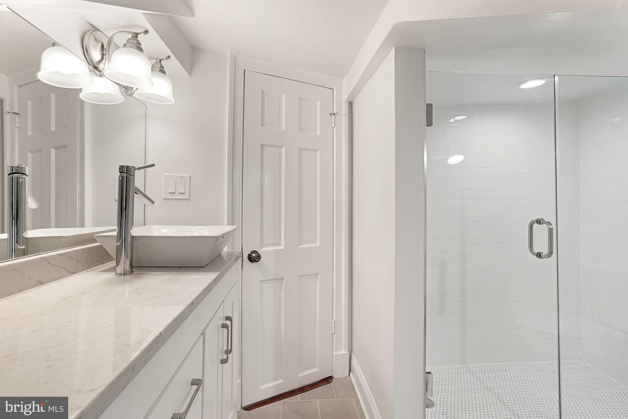 1675 Wisconsin Avenue Northwest Washington, DC 20007 - Photo 34 of 36 Bathroom #2