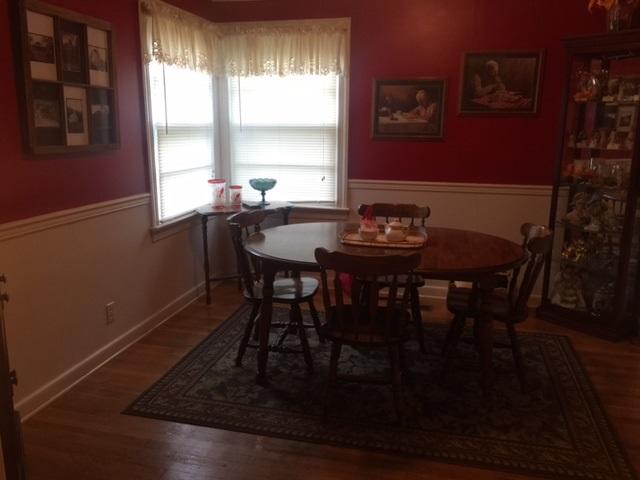 710 Cedar Springs Road Athens, TN 37303 - Photo 7 of 15 andy table