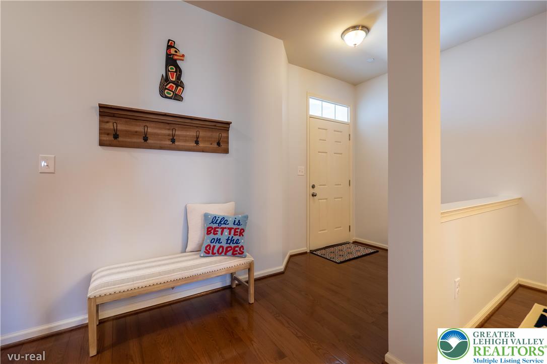 356 Pennycress Road Allentown, PA 18104 - Photo 3 of 38