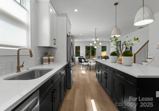 $3,200 | 2008 St John Street, Charlotte, NC 28216