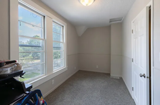 $275,000 | 1651 4th Street East, St. Paul, MN 55106