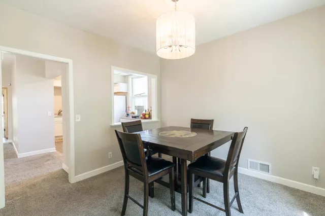 $275,000 | 1651 4th Street East, St. Paul, MN 55106