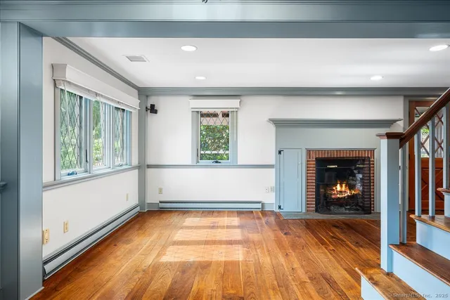 $769,900 | 60 North Main Street, Essex, CT 06426