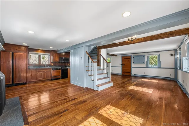 $769,900 | 60 North Main Street, Essex, CT 06426