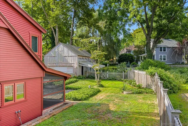 $769,900 | 60 North Main Street, Essex, CT 06426