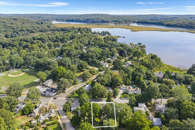 $769,900 | 60 North Main Street, Essex, CT 06426