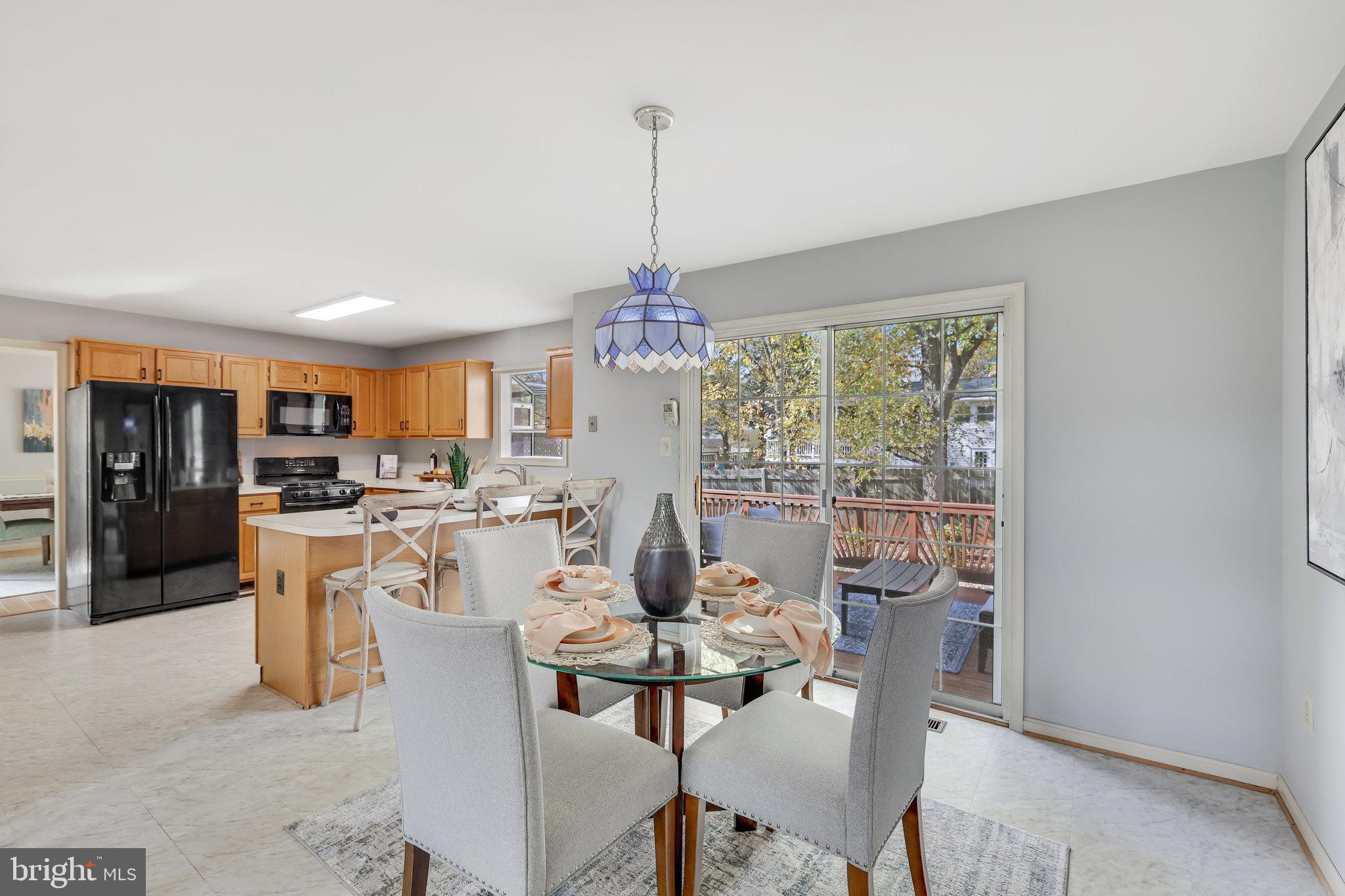 21757 Rolling Woods Place Sterling, VA 20164 - Photo 15 of 65 Breakfast Area