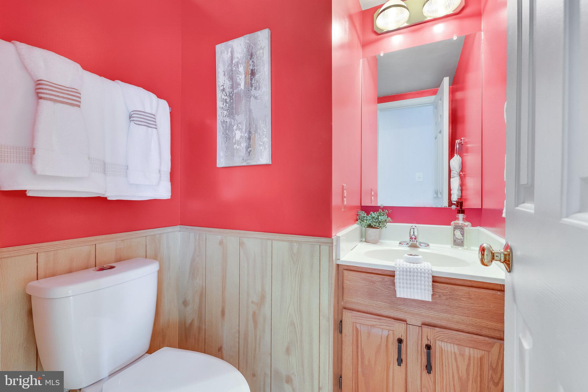 21757 Rolling Woods Place Sterling, VA 20164 - Photo 26 of 65 Powder Room