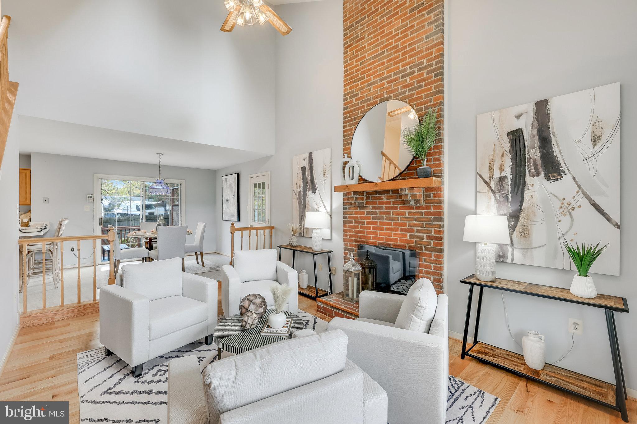 21757 Rolling Woods Place Sterling, VA 20164 - Photo 5 of 65 Family Room