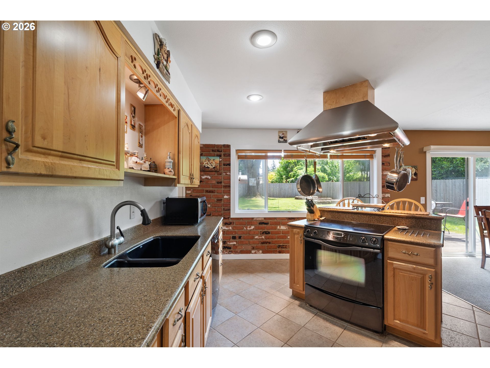 3720 Southeast 166th Avenue Portland, OR 97236 - Photo 13 of 47