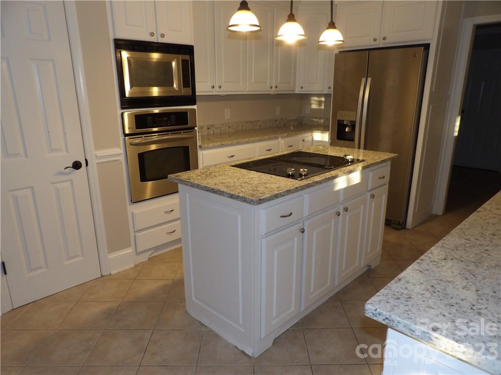 823 East Old Limestone Road York, SC 29745 - Photo 5 of 31 Gallery Image 5