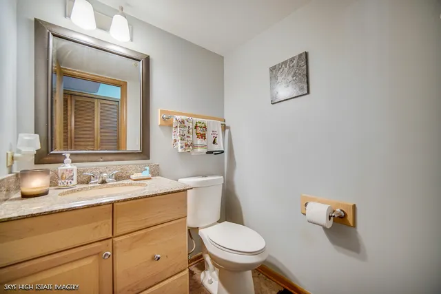 $389,900 | 1465 Bridgeport Lane, Aurora, IL 60504